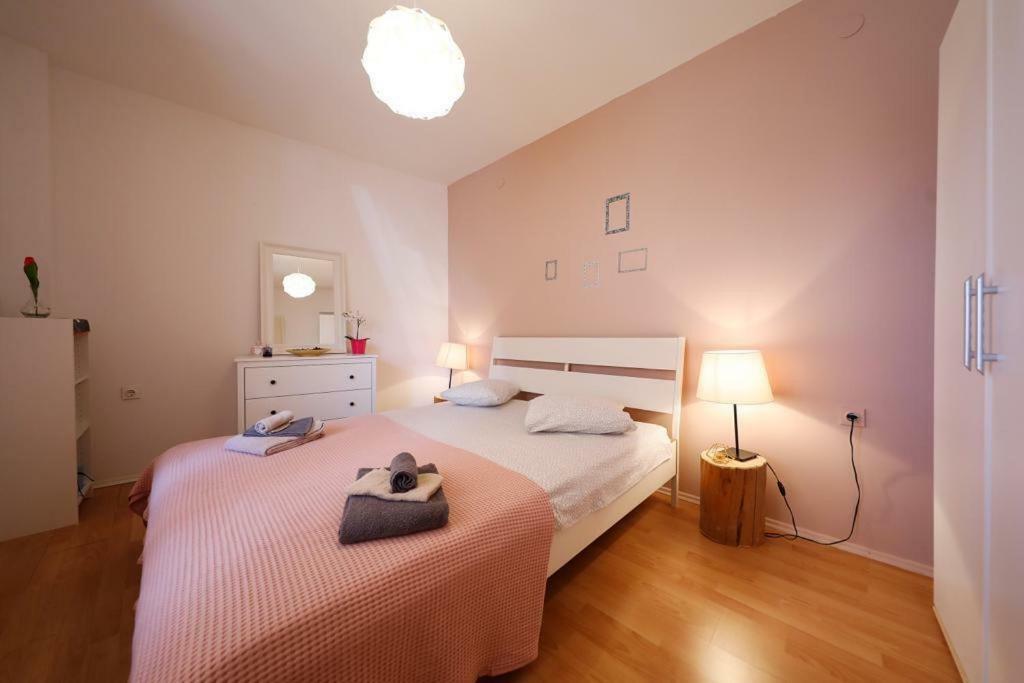 شقة باكوشتاني  في Apartman Bluemarin المظهر الخارجي الصورة